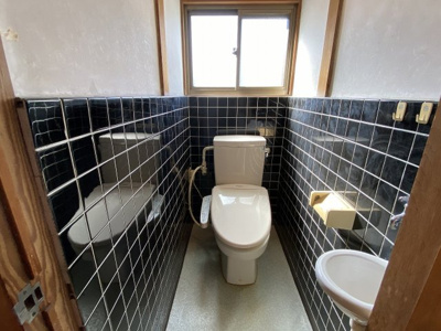 【トイレ】 | 岡谷市川岸上３丁目 中古住宅③ | トイレ