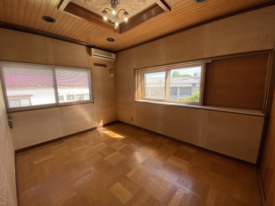 【洋室】 | 岡谷市川岸上３丁目 中古住宅③ | ２階洋室６帖