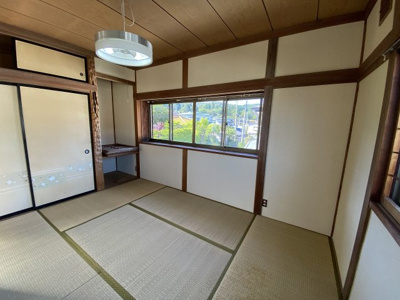 【和室】 | 岡谷市川岸上３丁目 中古住宅③ | ２階和室６帖