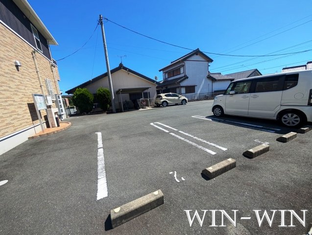 アラ グラースの駐車場