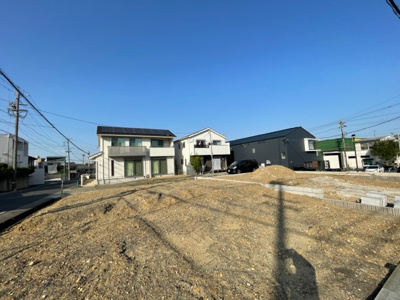 【外観】 | 天白区高宮町 全２棟　＜仲介手数料無料＞高坂小・久方中　新築一戸建て | 撮影
社長の村田です！
自らプレイヤーとして営業しています
長年の経験と実績から皆様により良いマイホーム購入のご提案をいたします。
住宅ローンの不安や購入後の不安等何でもご相談ください。