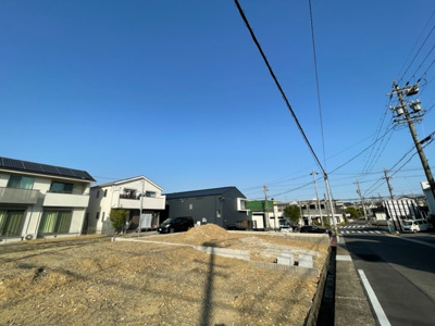 【前面道路含む現地写真】 | 天白区高宮町 全２棟　＜仲介手数料無料＞高坂小・久方中　新築一戸建て | 撮影
社長の村田です！
自らプレイヤーとして営業しています
長年の経験と実績から皆様により良いマイホーム購入のご提案をいたします。
住宅ローンの不安や購入後の不安等何でもご相談ください。