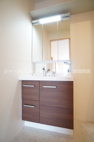シャーメゾン　コルヌイエの独立洗面台
