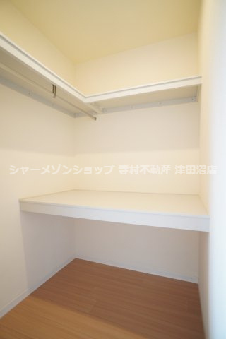 シャーメゾン　コルヌイエの収納