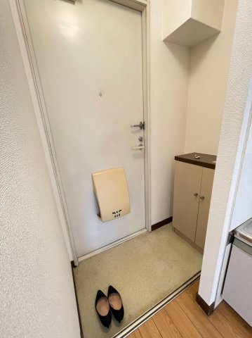 オレンジガーデンⅠの玄関