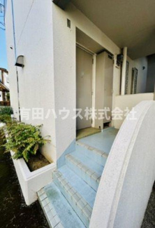 【エントランス】 | 1-Dは専用玄関です！