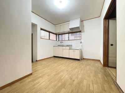 【居間・リビング】 | 豊中市向丘3丁目貸家