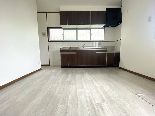 松ヶ丘中町の居間・リビング