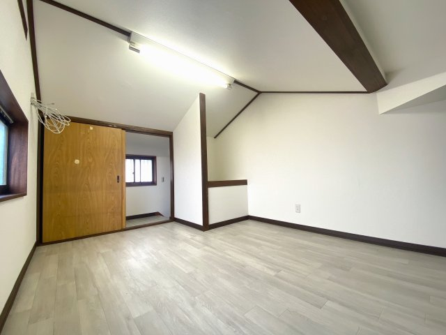 松ヶ丘中町の子供部屋