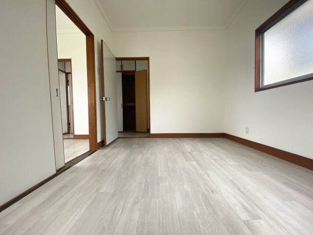 松ヶ丘中町の洋室