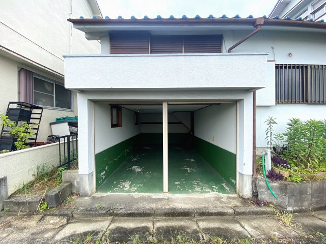 松ヶ丘中町の駐車場