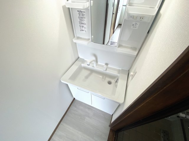 松ヶ丘中町の独立洗面台