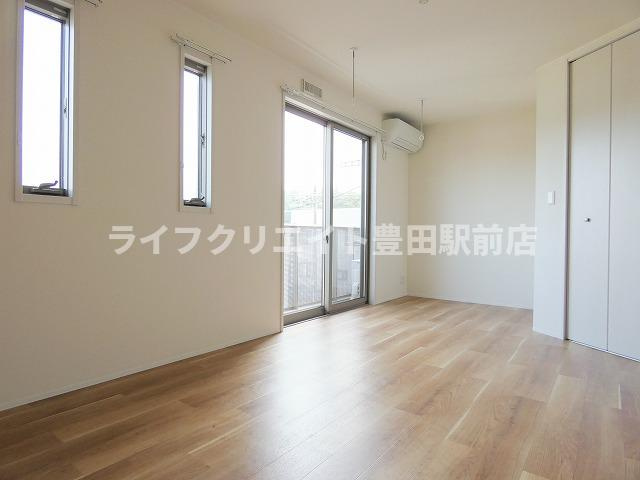 三沢5丁目戸建の寝室
