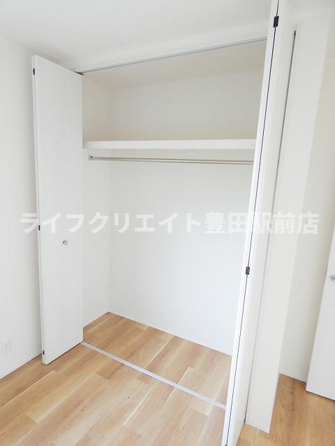 三沢5丁目戸建の収納