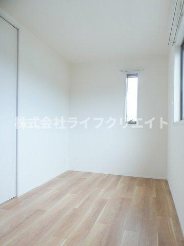 三沢5丁目戸建の居間・リビング
