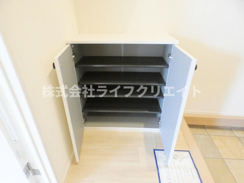 三沢5丁目戸建の収納