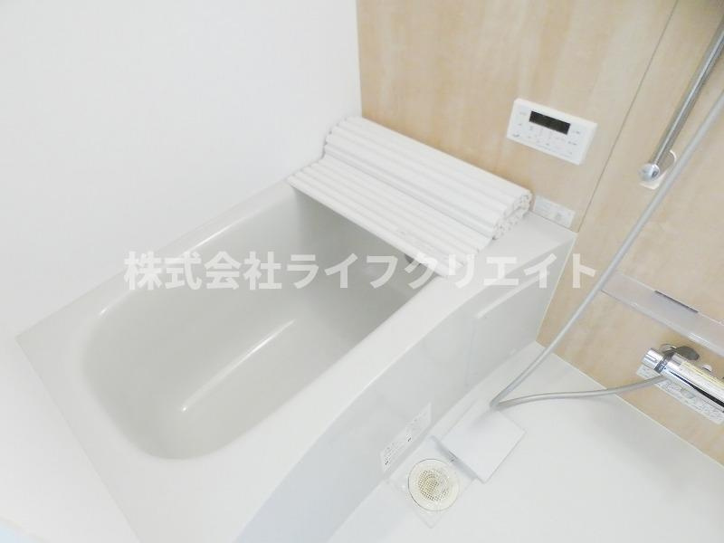三沢5丁目戸建の浴室