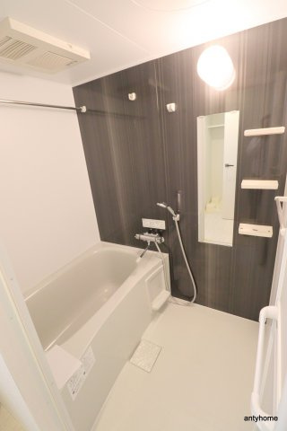 アドバンス新大阪ウエストゲート2　仲介手数料無料の浴室