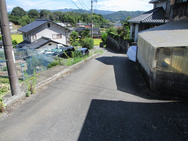 江良　売土地の前面道路含む現地写真