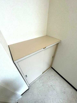 【玄関】 | エヴァーグリーン本千葉