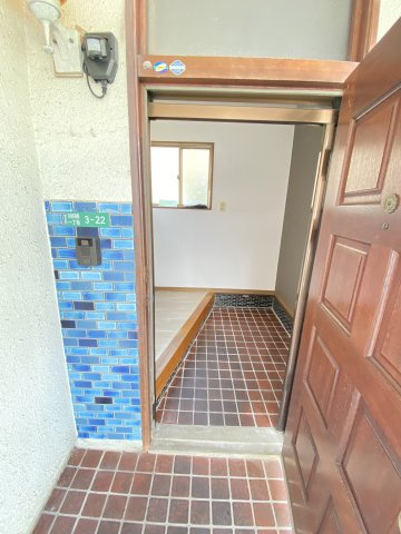 大内矢田南小林貸家の玄関