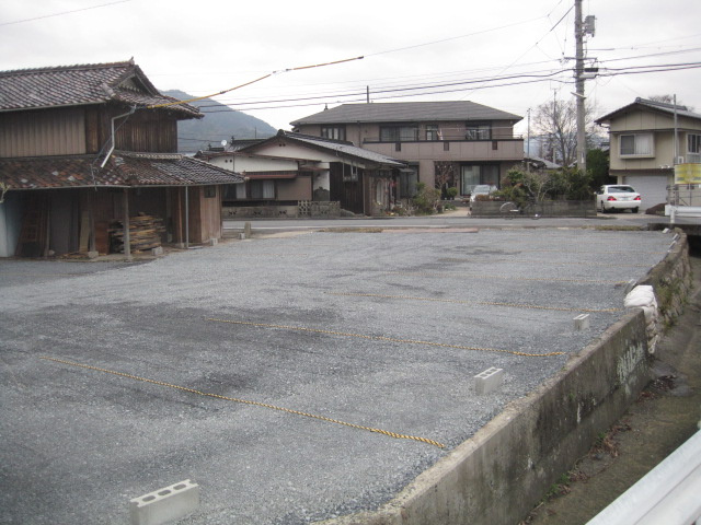 奥野駐車場の外観