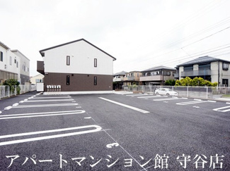 【駐車場】