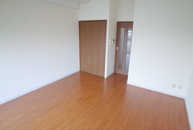 ビューテラス岡本の居間・リビング