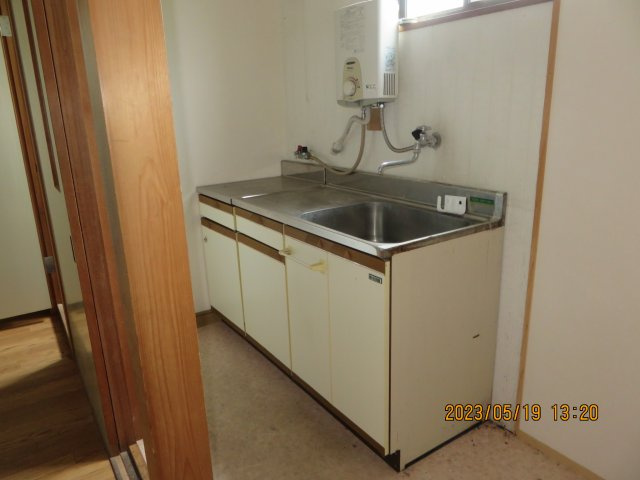 【キッチン】 | 鳥羽市池上町　【事務所】