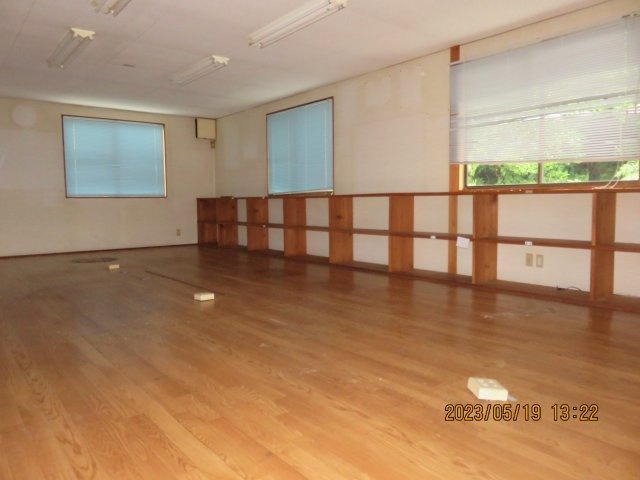 【居間・リビング】 | 鳥羽市池上町　【事務所】