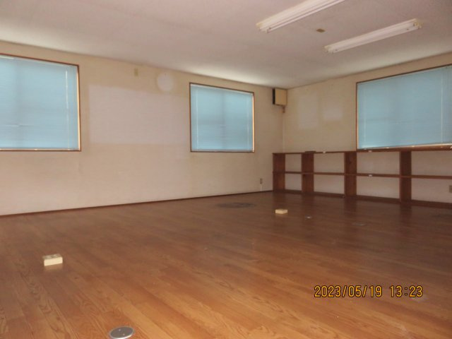 【居間・リビング】 | 鳥羽市池上町　【事務所】