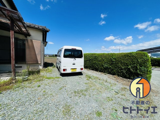 新庄戸建の駐車場