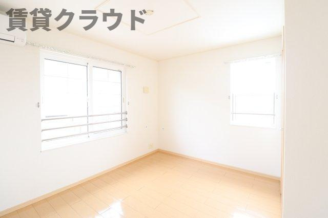 メゾン　デ　ラ　コリーヌの洋室|ゆったりした洋室です