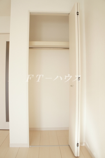 船橋市東船橋４丁目の賃貸マンションの収納