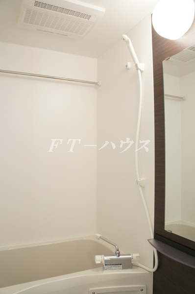 船橋市東船橋４丁目の賃貸マンションの浴室