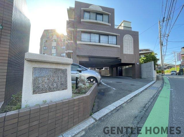 ラフォーレ香椎アベニューの外観