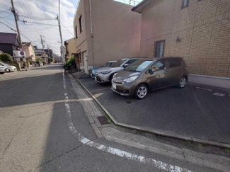 【駐車場】