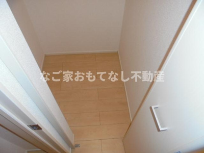 【収納】 | サニーフラット | 同型タイプ