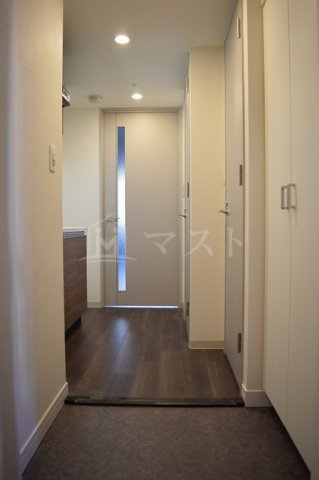 プレサンス谷町リーベの玄関|シンプルな玄関