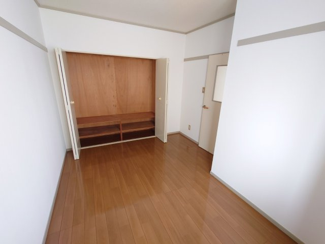 シャルマン島村の寝室