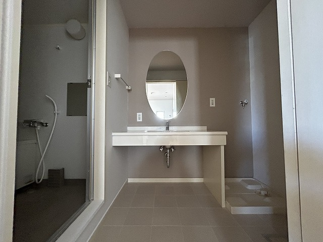 ア・ラコント 北棟の独立洗面台|独立洗面台で身支度をすべて済ませてしまいましょう