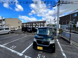 【駐車場】