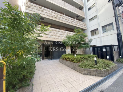 【エントランス】 | プレサンス本町ジョイス | 緑溢れる！エントランス部分♪