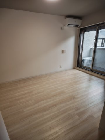INOVE寝屋川の洋室|落ち着いた色調の洋室です