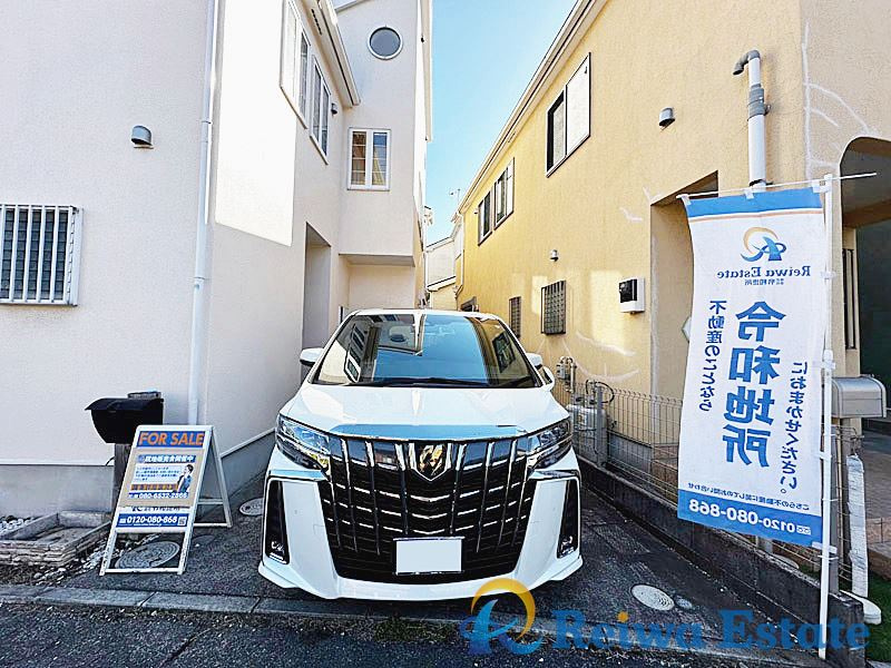 中古戸建　高座郡寒川町大曲1丁目の駐車場