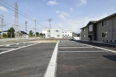 【駐車場】 | ヒルサイド本江