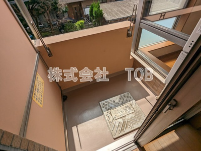 【バルコニー】 | サンパラッツオ六番館 | ※クリーニング中の撮影※