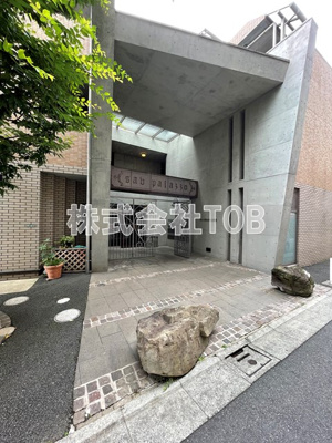 【エントランス】 | サンパラッツオ六番館