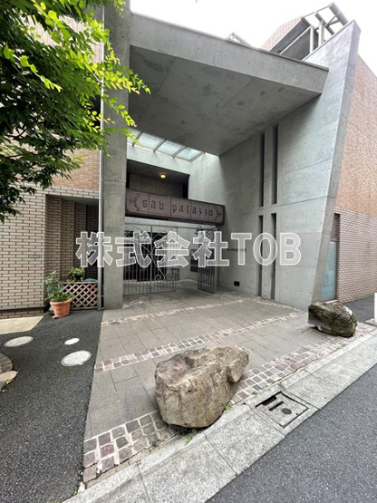 【エントランス】 | サンパラッツオ六番館