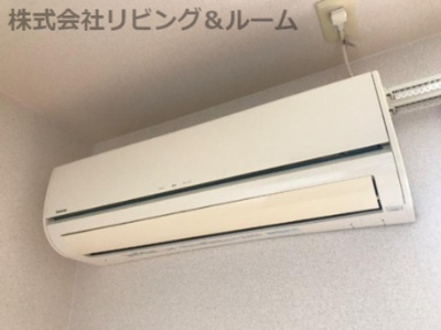 【設備】 | クァトレ・セゾン　フルール | エアコン